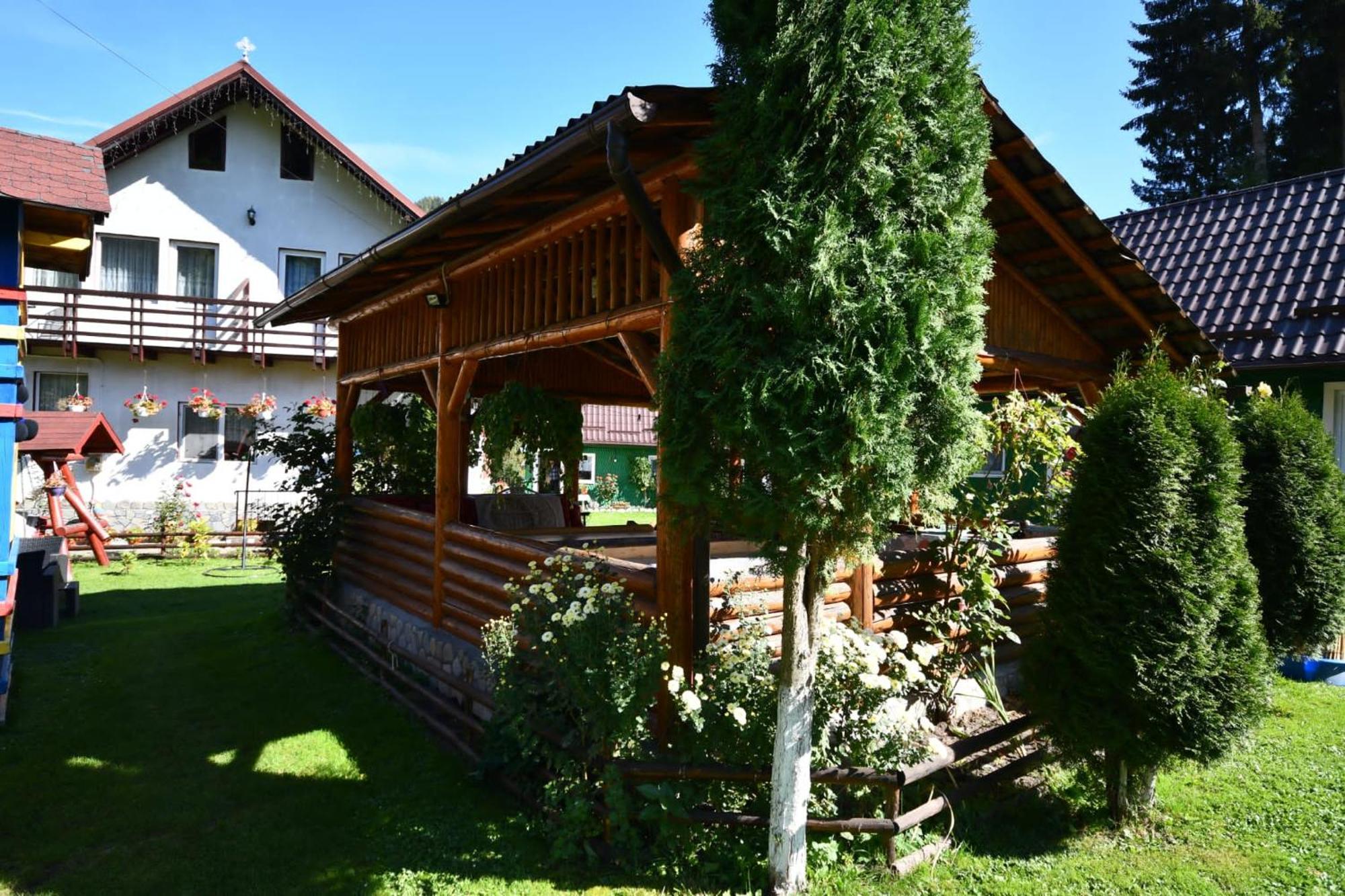 Отель Casa Stefanut Моечиу-де-Сус Экстерьер фото